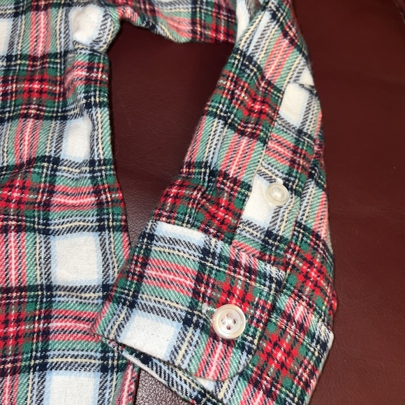 Super Cute Flannel Style top - Picture 3 of 4